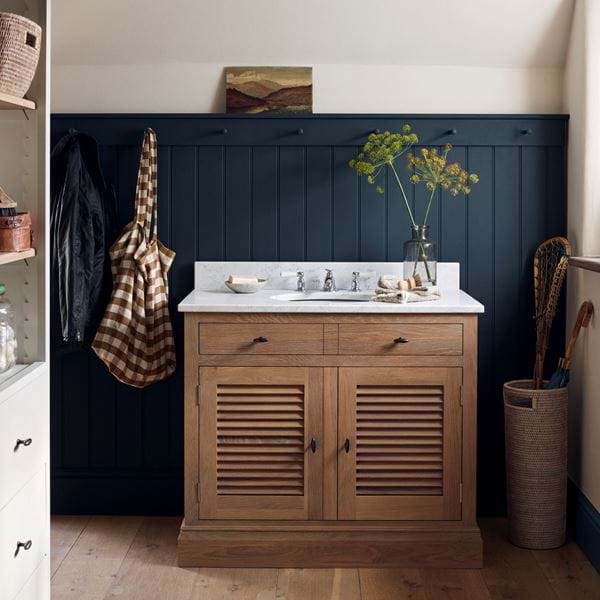 EDINBURGH_WASHSTAND_tif