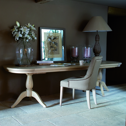 Henley Extending Table