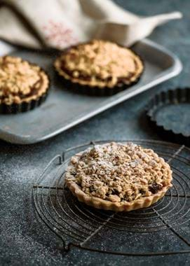 Neptune food, mince pies, oat crumble