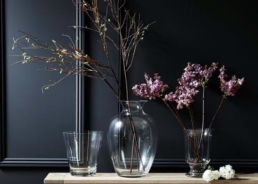 Charlton vase with flowers