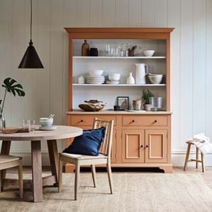 CHICHESTER_DRESSER_01_074_SAFE_LANDSCAPE