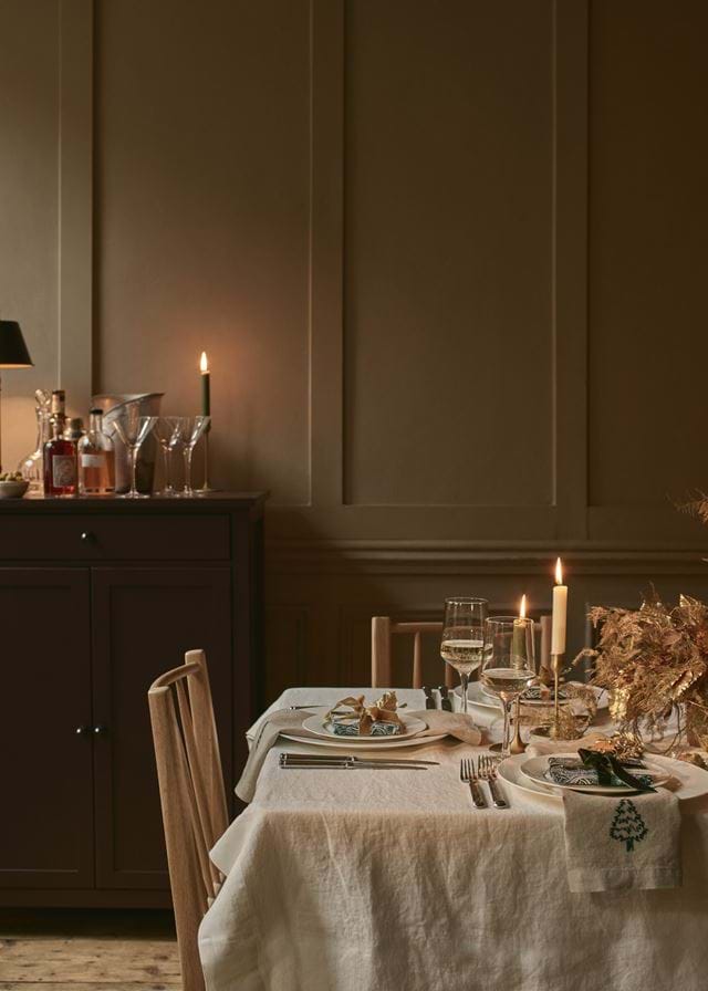 Christmas City Townhouse Dining