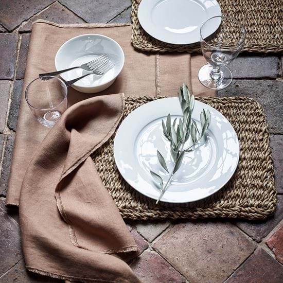 DINING_CONTENTS_OVERHEAD_003