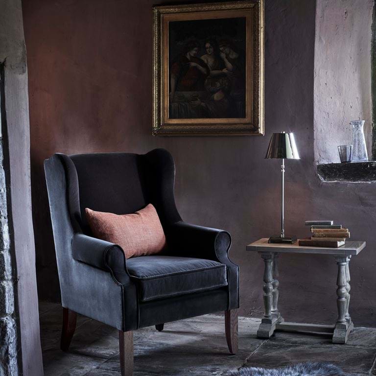 Dominic armchair with painting
