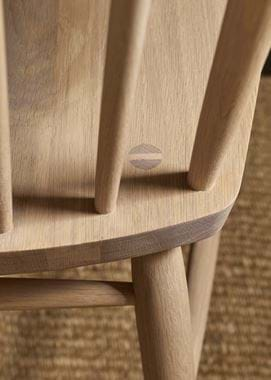 WARDLEY CARVER CHAIR_OAK_DETAIL_009