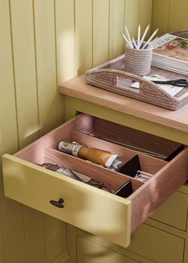 Henley Base cabinet drawer detail- P_005_HERO