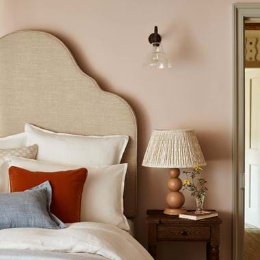 CLEMMIE_HEADBOARD_STORIES_PORTRAIT_023