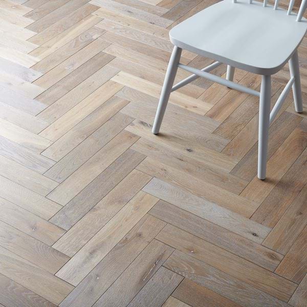 Savernake_Herringbone_Vintage Oak