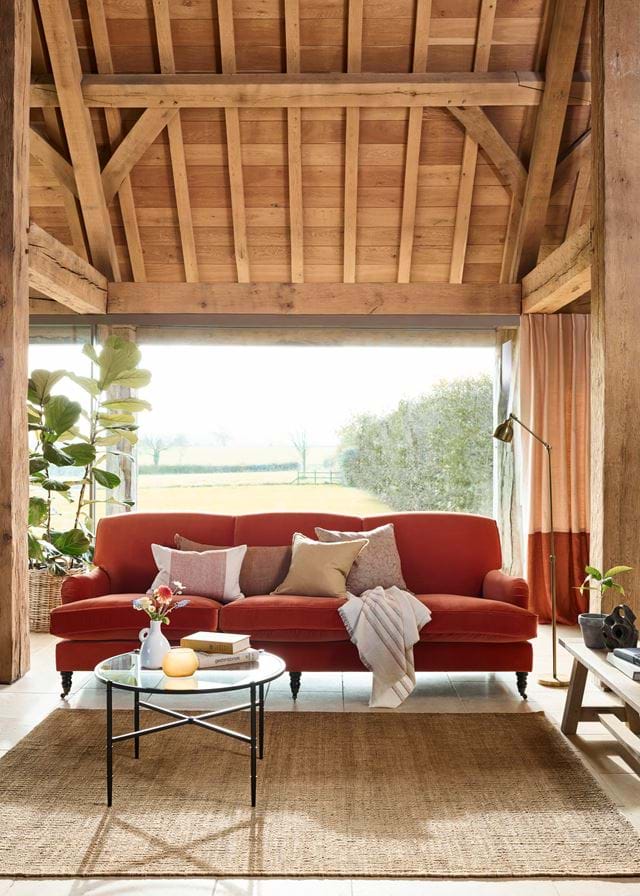 Olivia Empress Sofa_Isla Fox