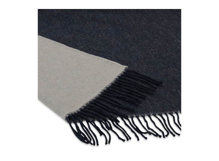 Thurston Reversible Throw Ink_Thickness Detail