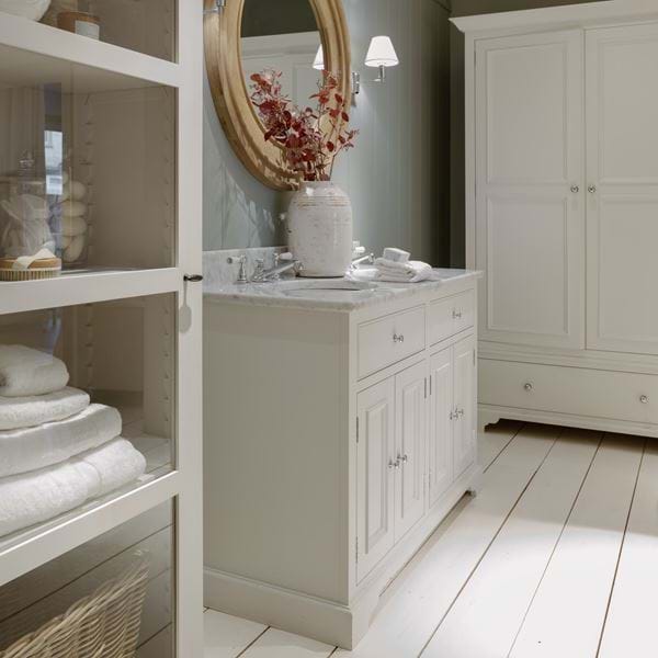 Hove store-bathroom