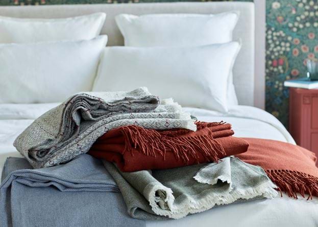 AW20_Throw_733