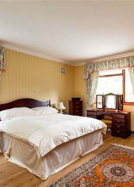 Guest Bed Downstairs_Before