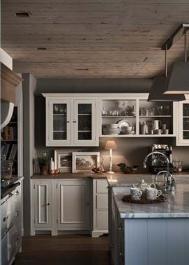 Cosy galley kitchen