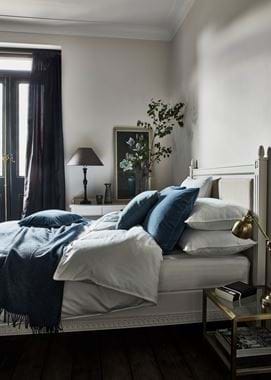 LARSSON_BED_AUTUMN_WINTER_AW17_DIR_025_Chloe_Trellis