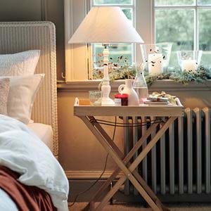 CHRISTMAS_GUEST BEDROOM_BEDSIDE_032