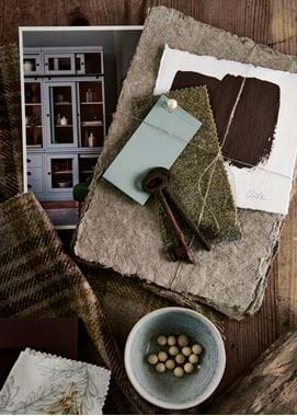 WAYS WITH CLOVE, MOSS