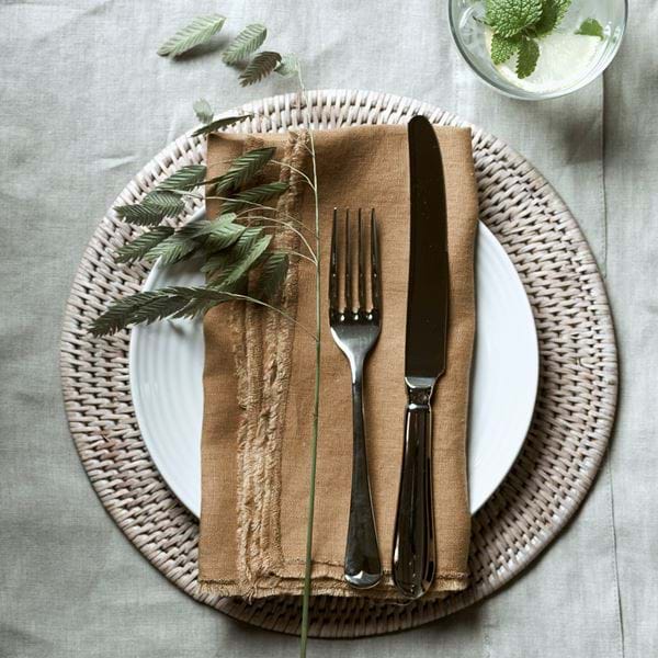 SS20_Antonia_Napkin_Place_Setting_055