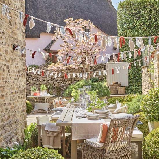 JUBILEE_STREET_PARTY_P_053_RT_Bunting