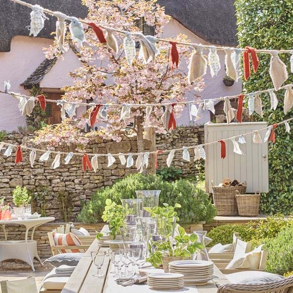 JUBILEE_STREET_PARTY_P_053_RT_Bunting