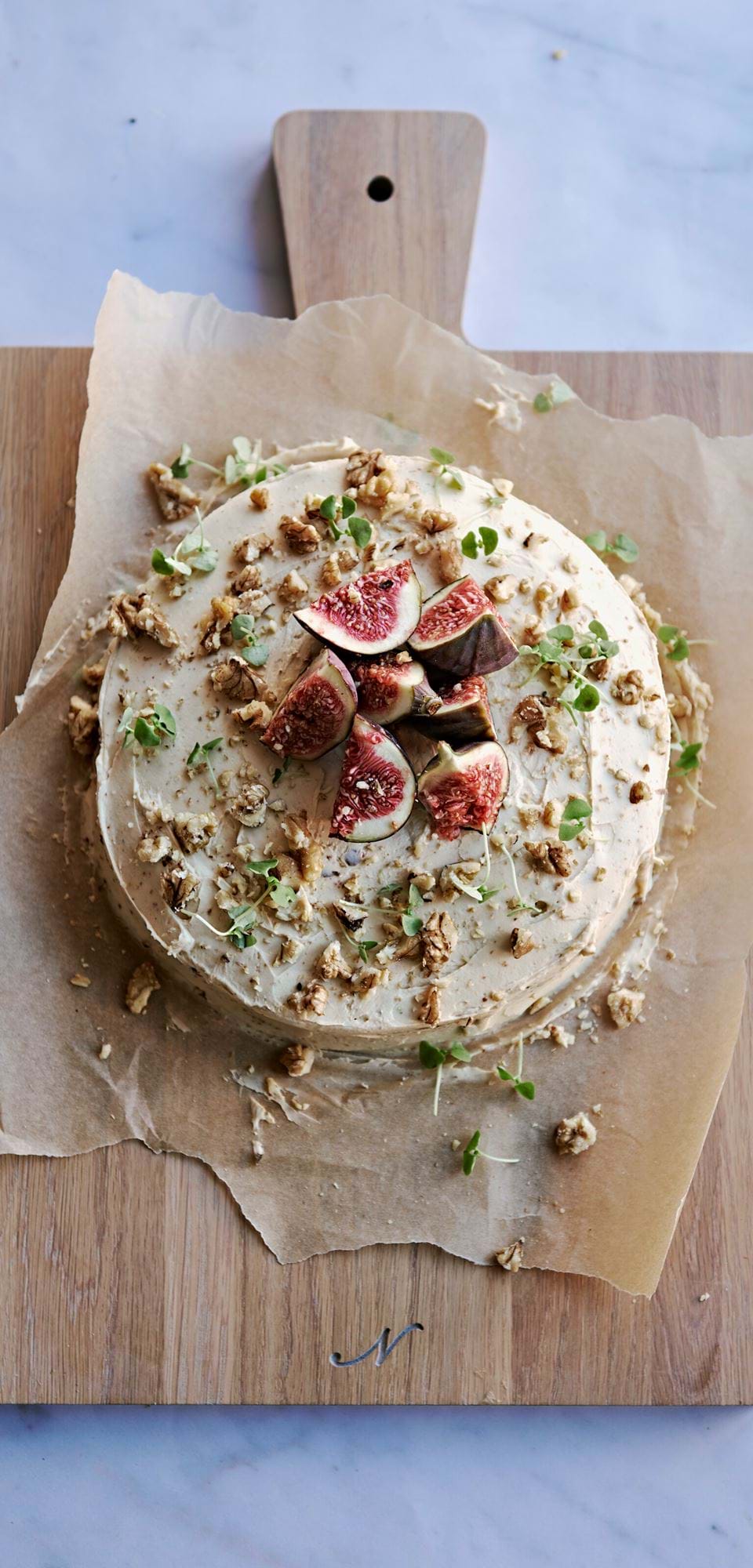 CARROT CAKE WITH FIG AND WALNUTS 1