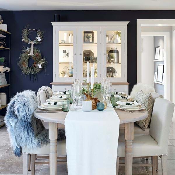 Cambridge Store_Table Dining_1