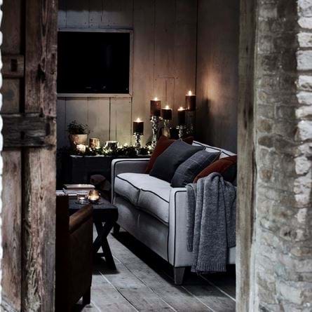 SHOREDITCH_XMAS_SOFA_030