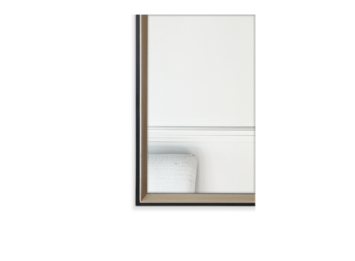 Avington mirror small_corner