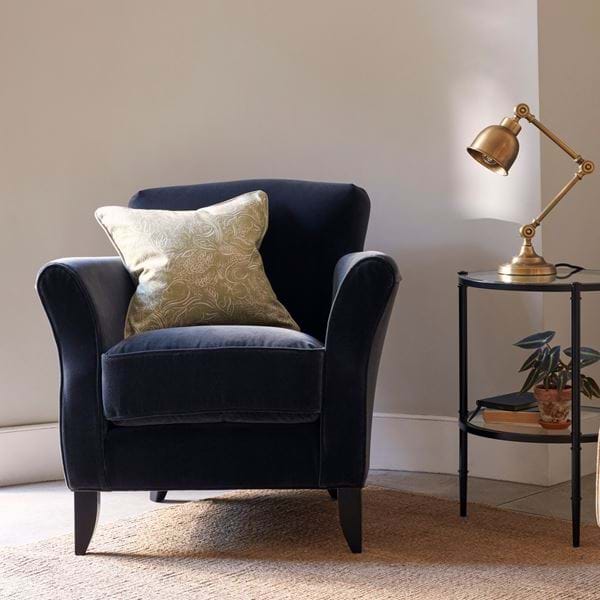 MATILDA_ARMCHAIRS_SHOT04_0106_MASTER_P